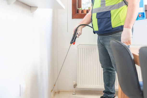 Best Best Pest Control Companies  in La Crosse, WI